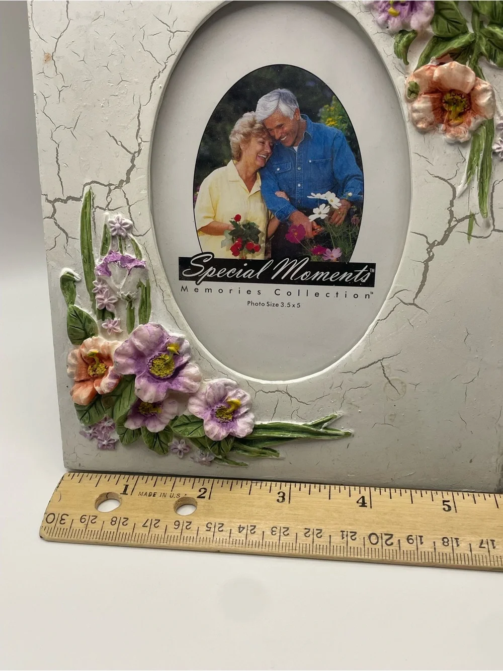 Special Moments Memories Collection 3D Picture Frame Raised Floral Accents - VTG